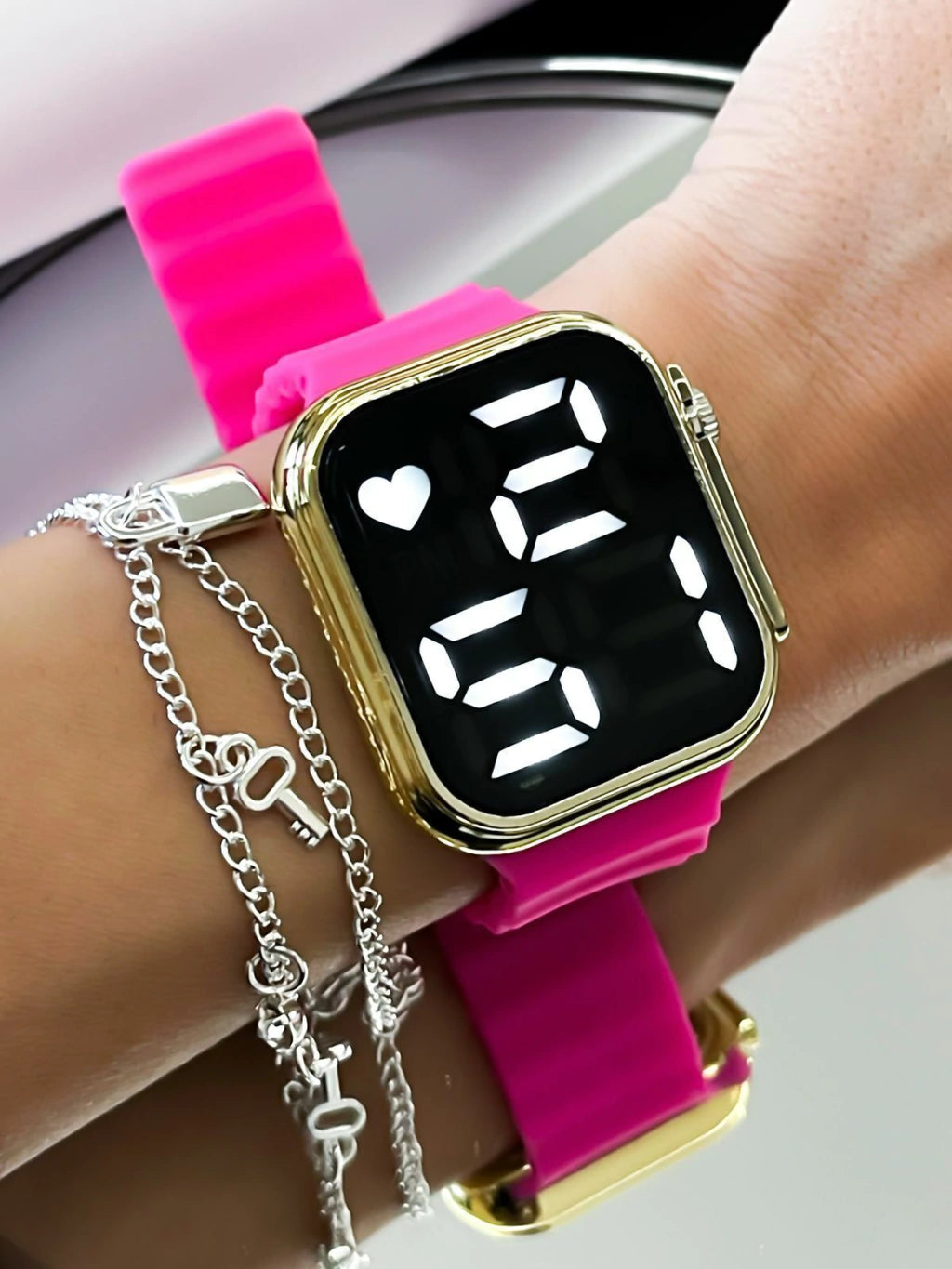 Relógio Feminino Digital com Pulseira Karen Ref. 560